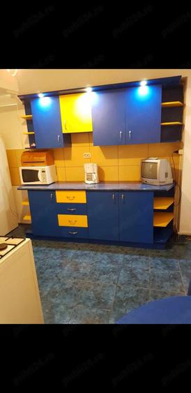 Apartament cu 3 camere decomandat în Calea București