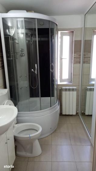 Casă cu 4 camere cu Teren 600 Mp în Ostroveni