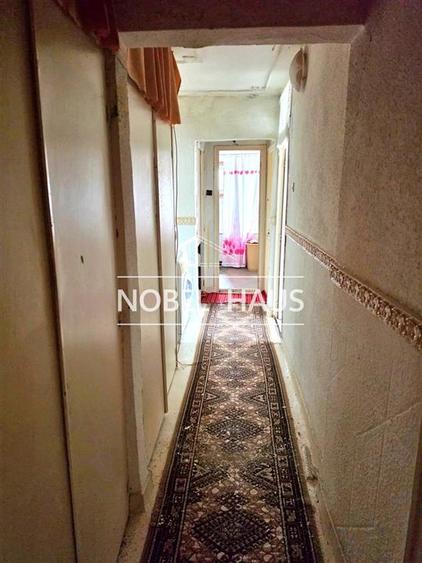 Apartament cu 3 camere decomandat în Est