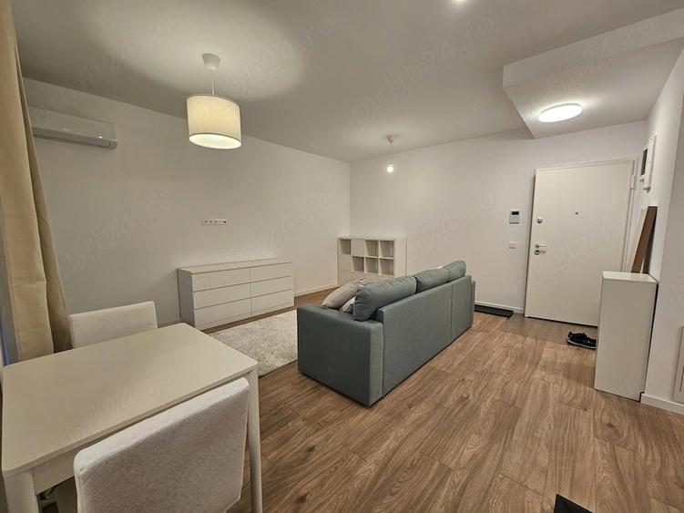 Apartament cu 2 camere semidecomandat în Colentina
