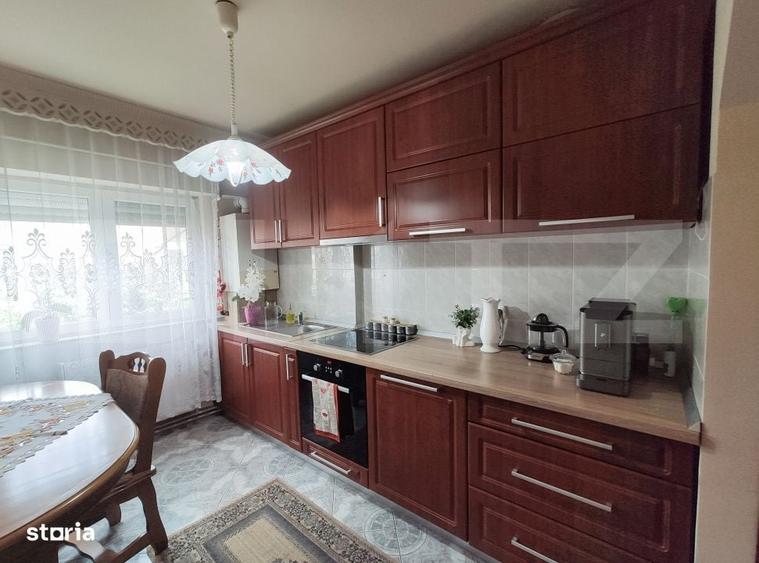 Apartament cu 2 camere decomandat în Micro 16