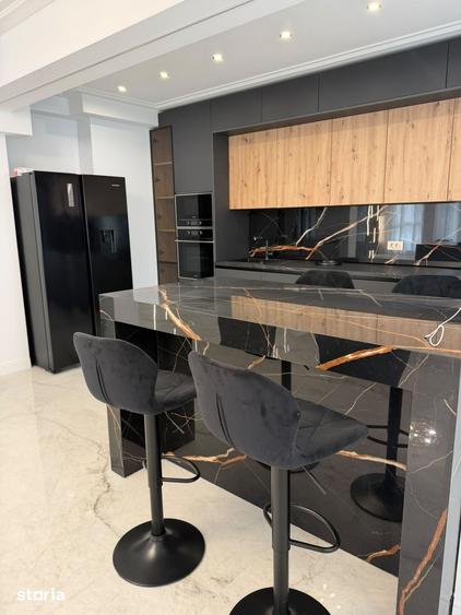 Apartament cu 4 camere în Central