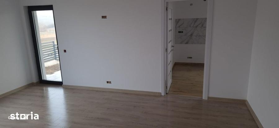 Casă cu 4 camere cu Teren 530 Mp în Central