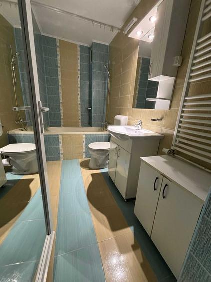 Apartament cu 3 camere decomandat în Sânmartin