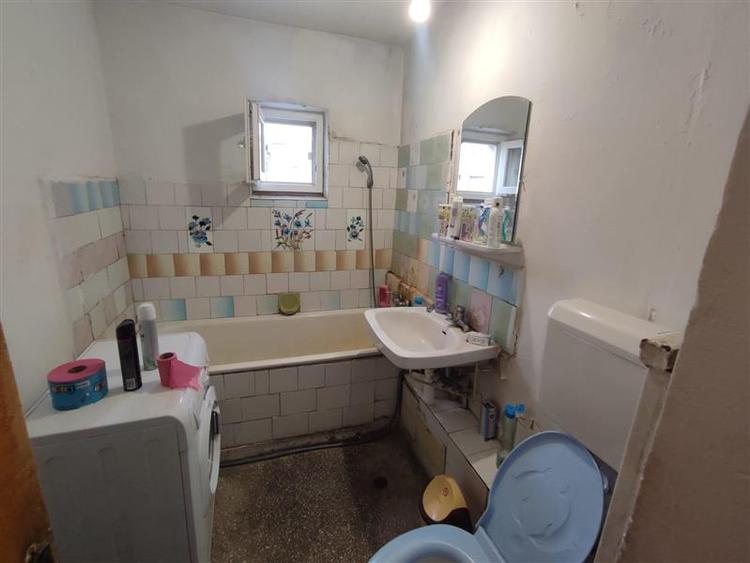 Apartament cu 3 camere decomandat în Aviației