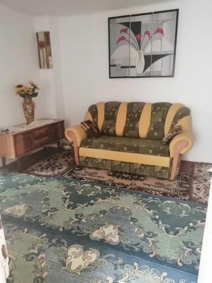 Casă cu 4 camere în Golești