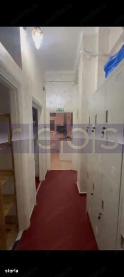 Apartament cu 7 camere decomandat, mobilat în Central