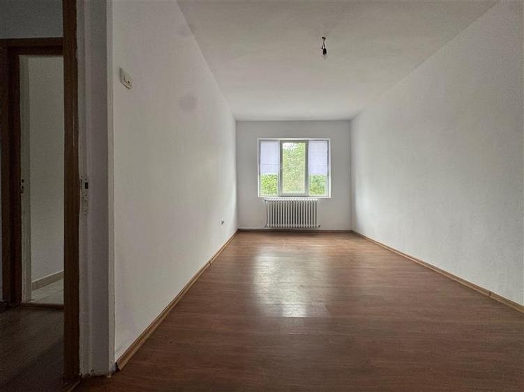 Apartament cu 2 camere decomandat în Frumoasa