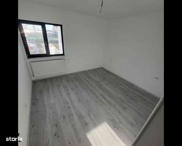 Casă cu 3 camere în Hemeiuș