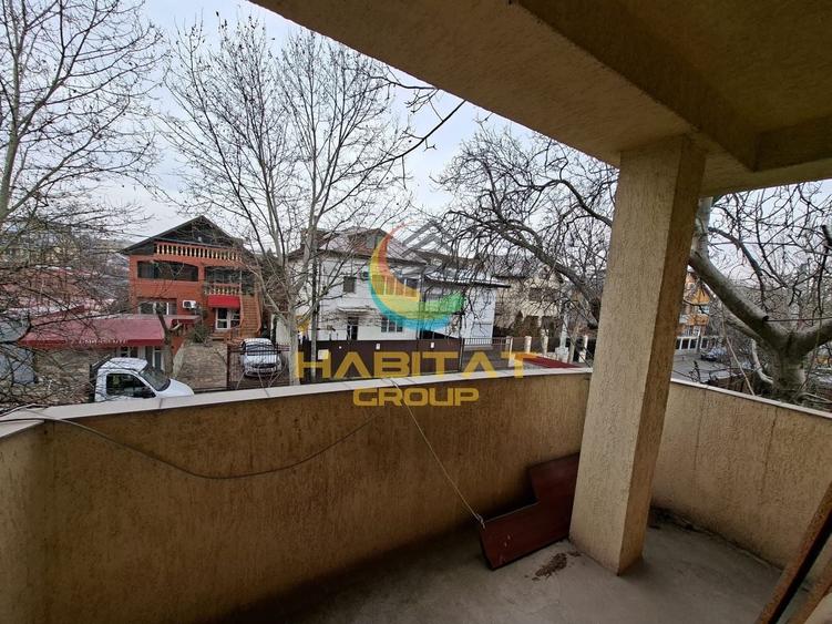 Casă individuală cu 11 camere cu Canalizare în Berceni