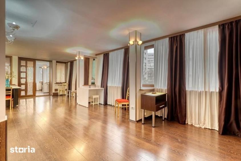 Apartament cu 5 camere decomandat în Grivița