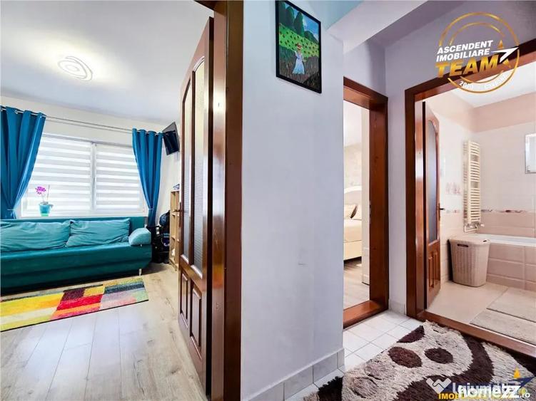 Apartament cu 4 camere decomandat în Central