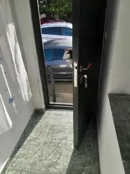 Apartament cu 4 camere decomandat, mobilat în Ultracentral