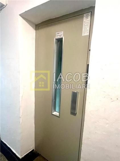 Apartament cu 3 camere decomandat în Alecu Russo