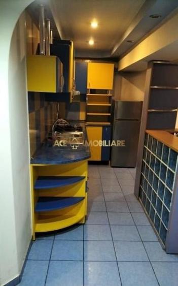 Apartament cu 2 camere decomandat, mobilat în Nerva Traian