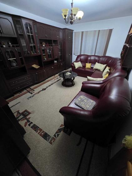 Apartament str. Bargaului, 2 camere, etaj 1 - 3