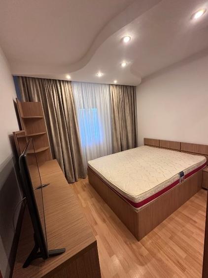Apartament cu 3 camere decomandat, mobilat în Giurgiului