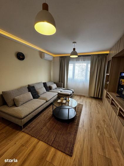 Apartament cu 4 camere decomandat în Circumvalațiunii