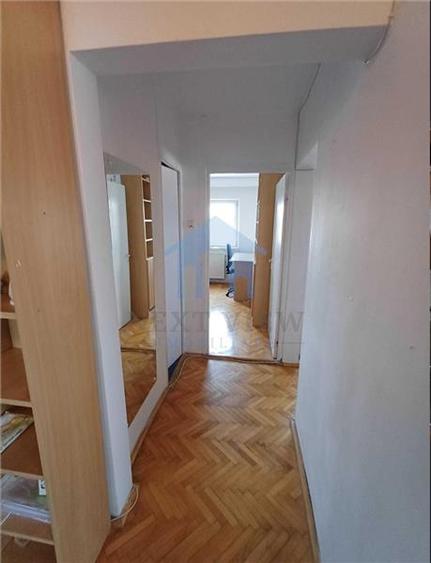 Apartament cu 3 camere decomandat în Zorilor