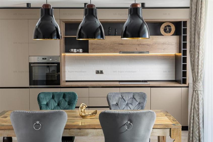 Apartament cu 4 camere decomandat, mobilat în Tractorul