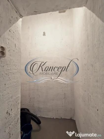 Apartament cu 3 camere semidecomandat, mobilat în Central