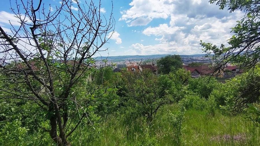 Teren Construcții intravilan de 2108 mp, în Dâmbul Rotund