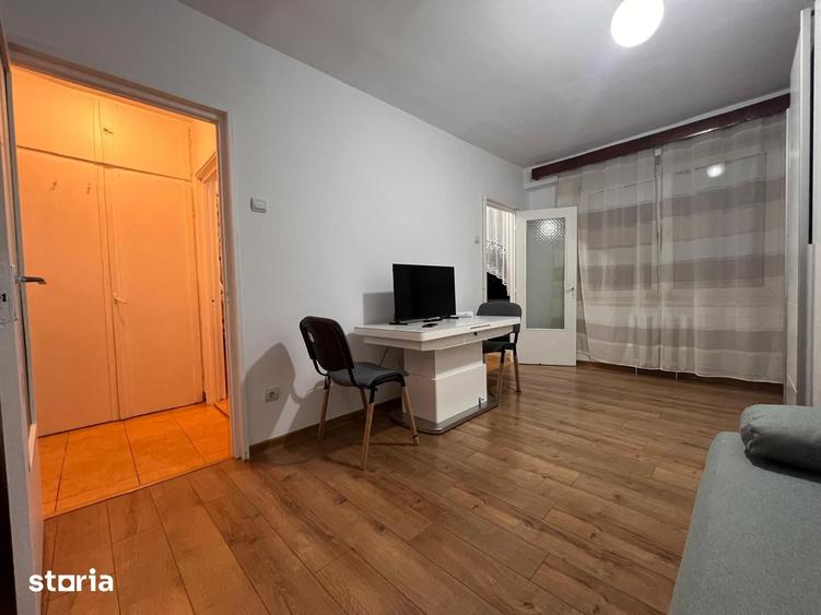Apartament tip C, decomandat, o camera et.2 Central, zona Pia?a Mare - 7