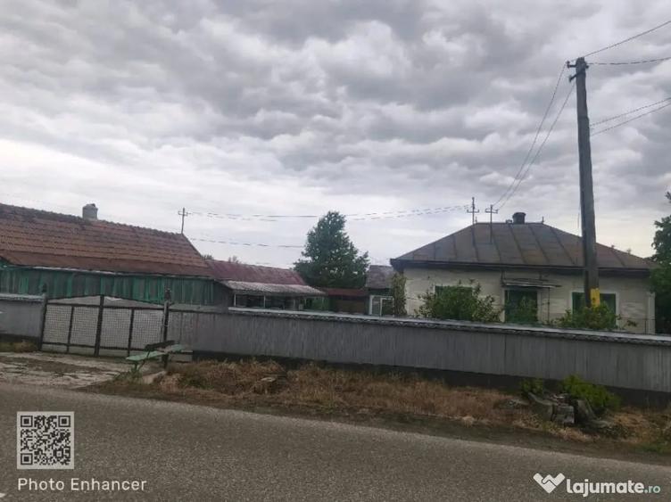 Casă cu 2 camere cu Teren 1600 Mp în Grămești