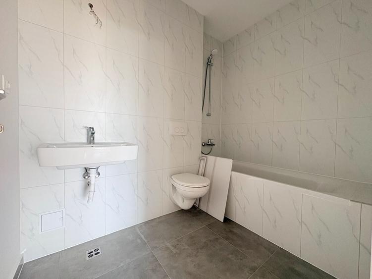 Apartament cu 2 camere decomandat în Lipovei