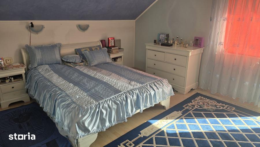 Casă cu 5 camere cu Teren 1159 Mp în Ceangăi