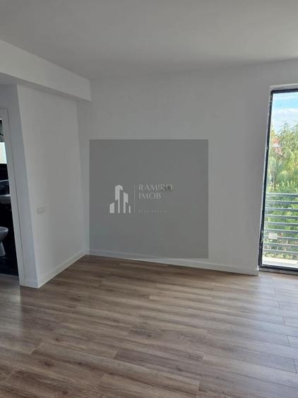 Apartament cu 3 camere decomandat în Drumul Găzarului