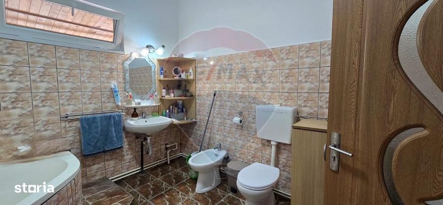 Casă cu 4 camere în Nădab
