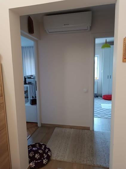 Apartament cu 3 camere decomandat, mobilat în Aradului