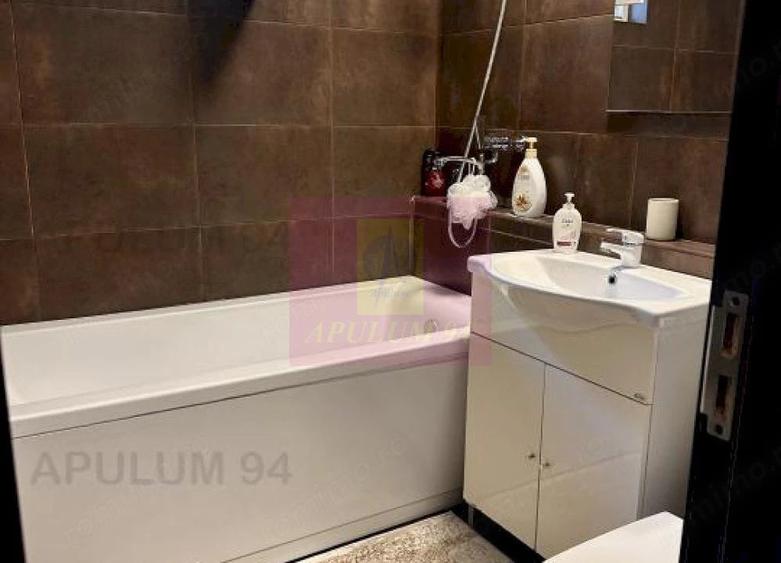Apartament cu 2 camere semidecomandat în Sebastian