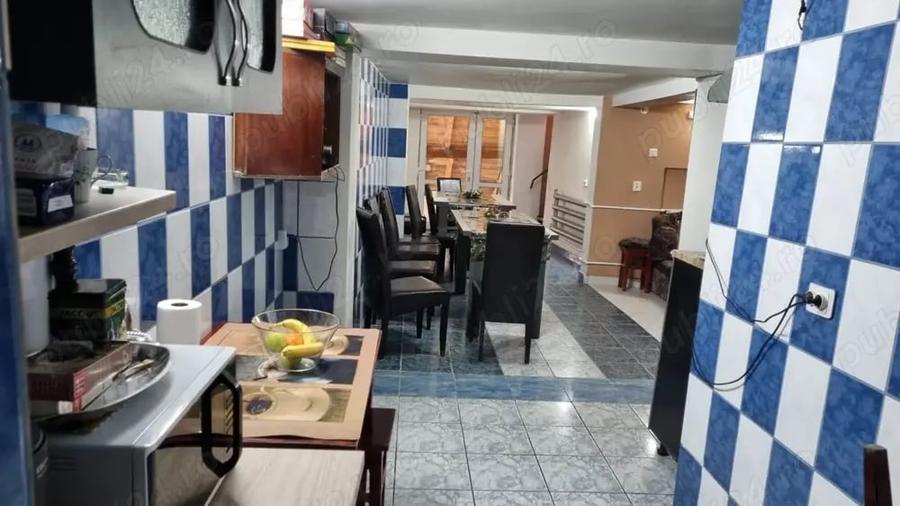 Casă cu 4 camere în Lupeni