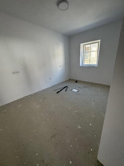 Apartament cu 4 camere decomandat în Ultracentral