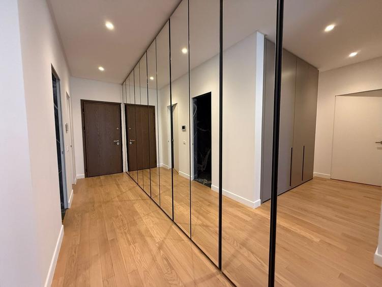 Apartament cu 4 camere, mobilat în Floreasca