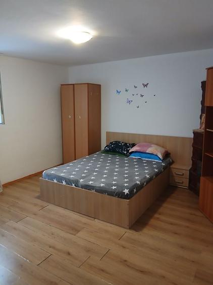 Casă cu 2 camere cu Teren 550 Mp în Central