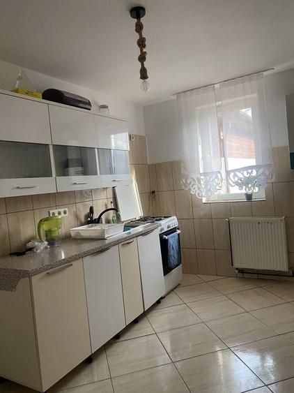 Casă cu 3 camere în Bărdești