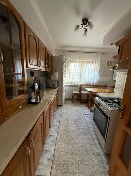 Apartament 4 camere, etaj intermediar, cartier Burdujeni - 9
