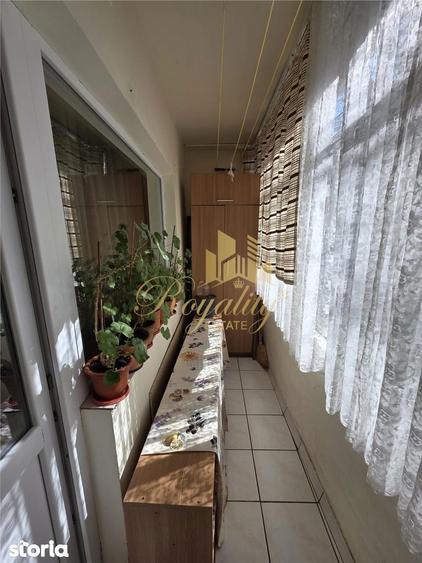 Apartament cu 2 camere, mobilat în Soarelui