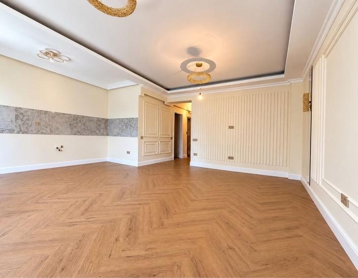 Apartament cu 2 camere semidecomandat în Jiului