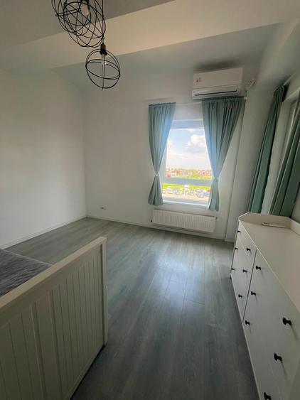 Apartament cu 3 camere decomandat în Otopeni