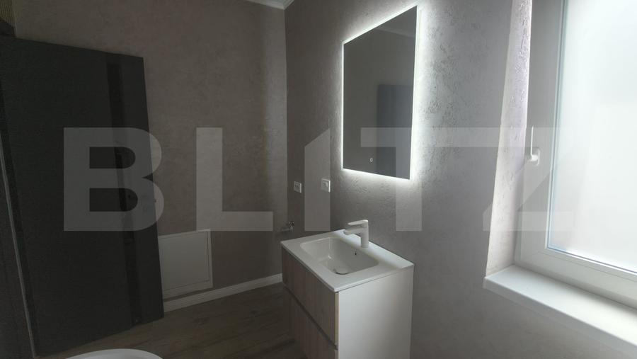 Duplex cu 4 camere cu Canalizare în Bucium