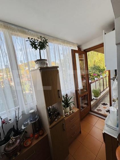 Apartament cu 3 camere decomandat, mobilat în Centrul Istoric