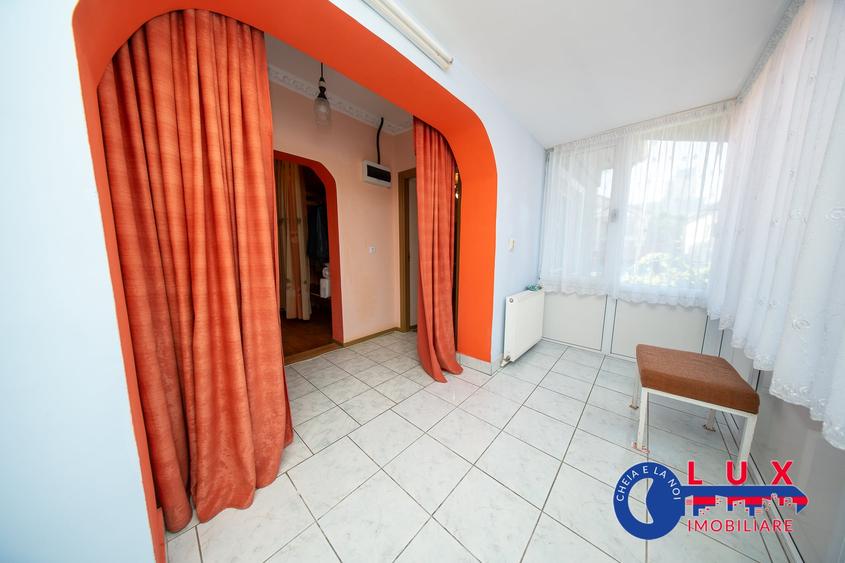 Casă individuală cu 4 camere cu Teren 270 Mp în Central