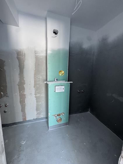 Apartament cu 4 camere în Otopeni