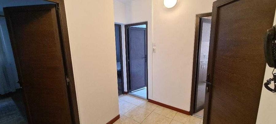 Apartament cu 2 camere decomandat în Sala Palatului