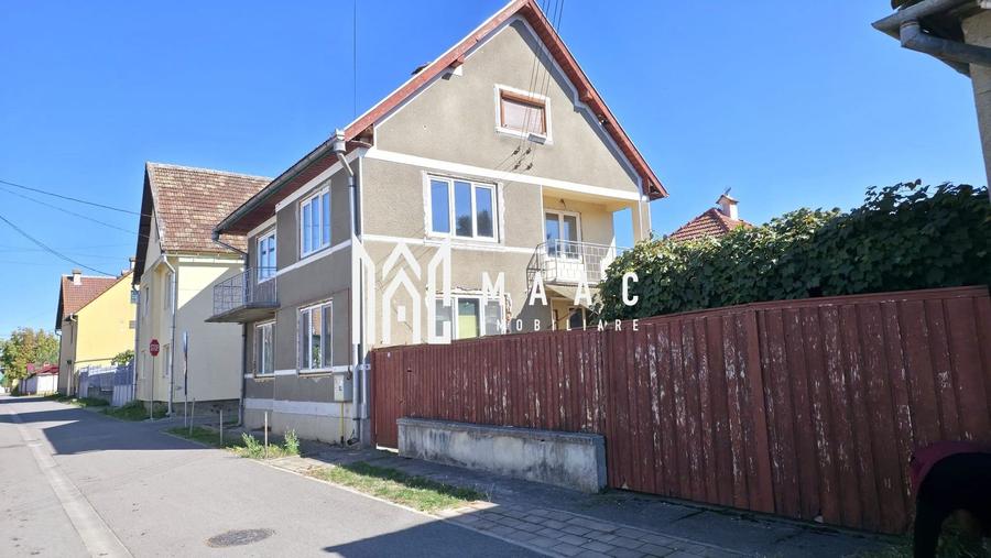 Casă individuală cu 5 camere cu Canalizare în Central