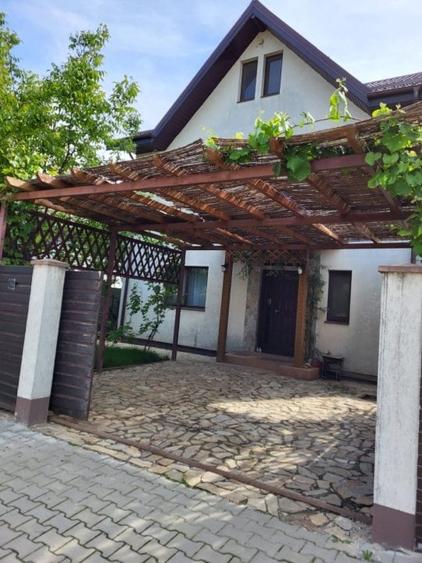 Casă individuală cu 5 camere cu Teren 300 Mp în Chiajna